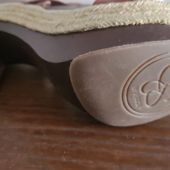 New Jessica Simpson brown heels - Picture 2 of 4